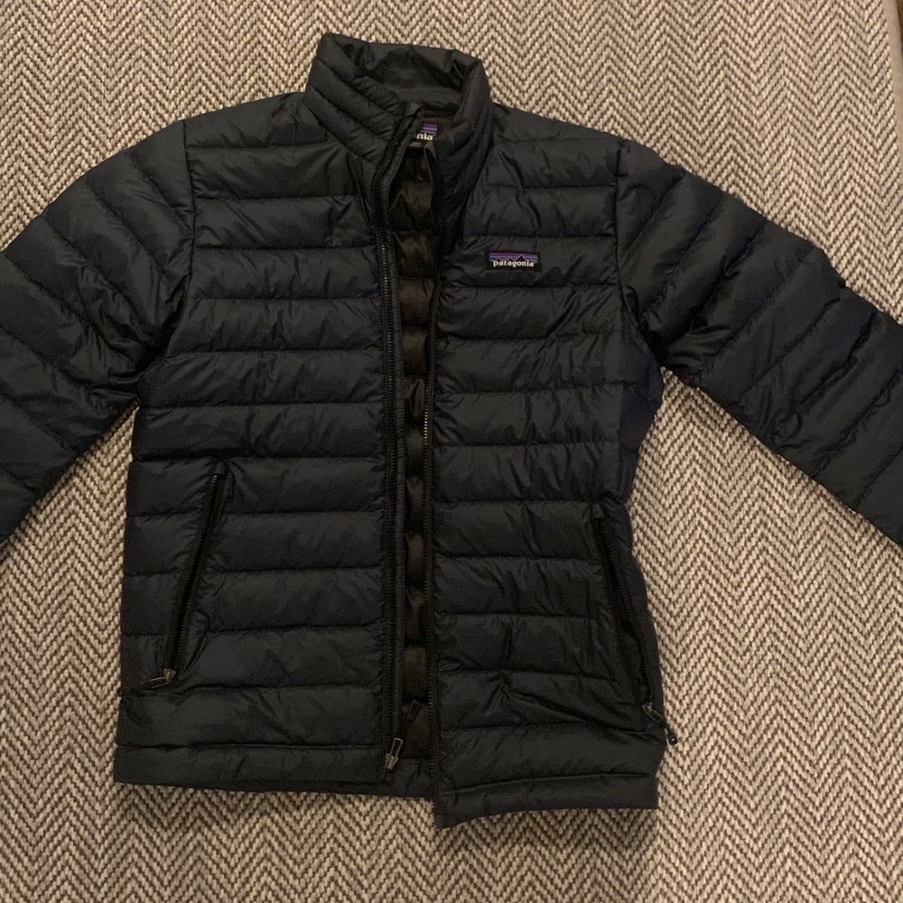PATAGONIA men’s xs navy/black puffer